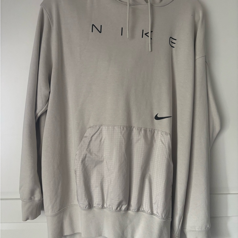 Nike Men's Gray Hoodie